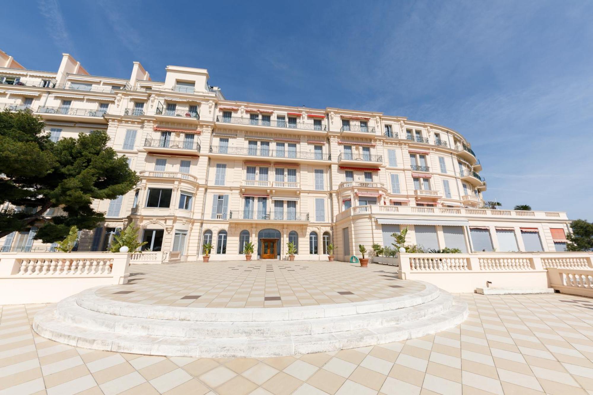 La Perle Luxueux 135m2 Piscine Tennis Privee Apartment